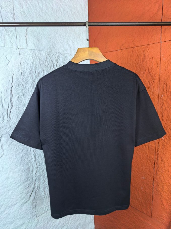Embroidered short sleeves