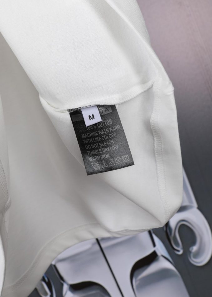 New embroidered short-sleeved style
