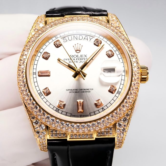The first Datejust alligator belt series