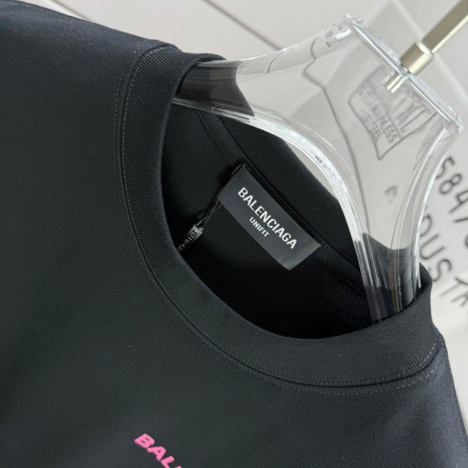 New short-sleeved T-shirts in Paris