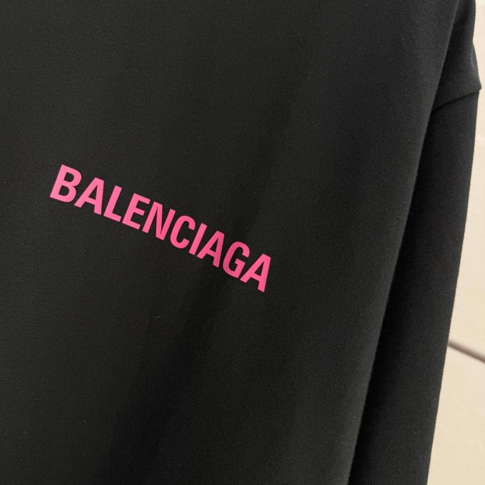 New short-sleeved T-shirts in Paris