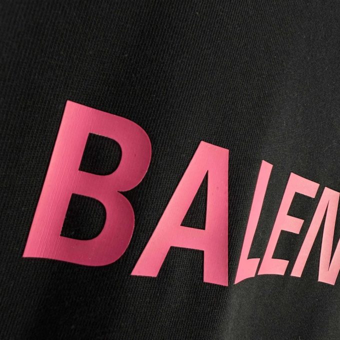 New short-sleeved T-shirts in Paris