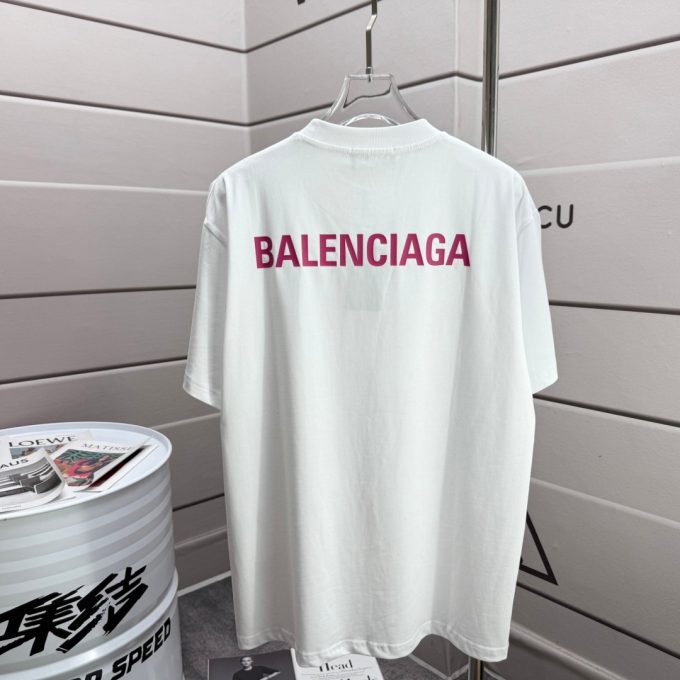 New short-sleeved T-shirts in Paris