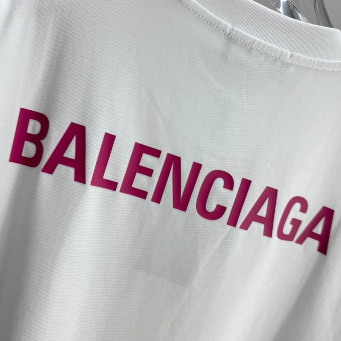 New short-sleeved T-shirts in Paris