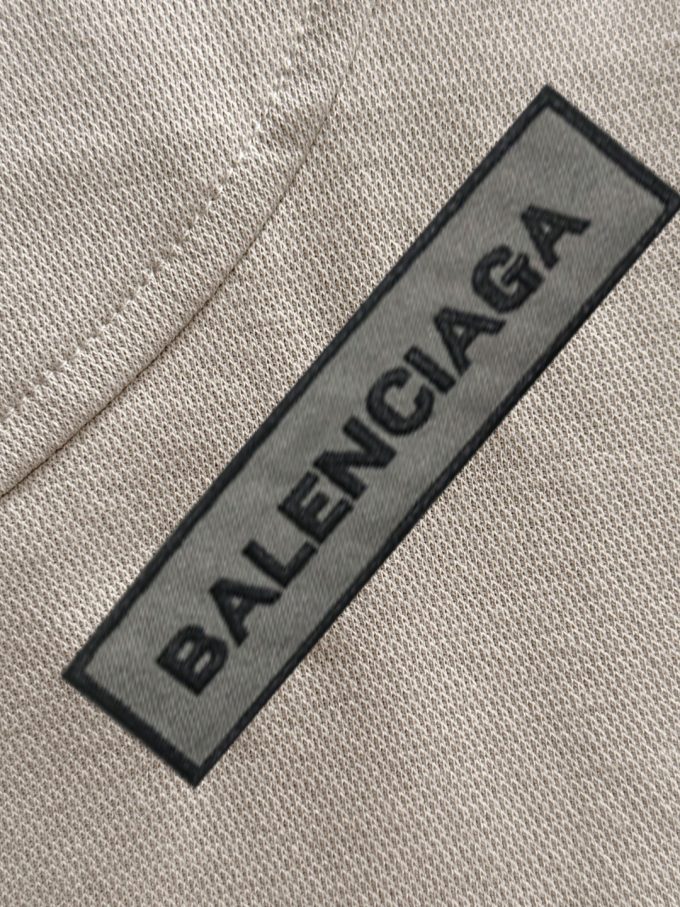 Balenciaga's new elastic casual shorts
