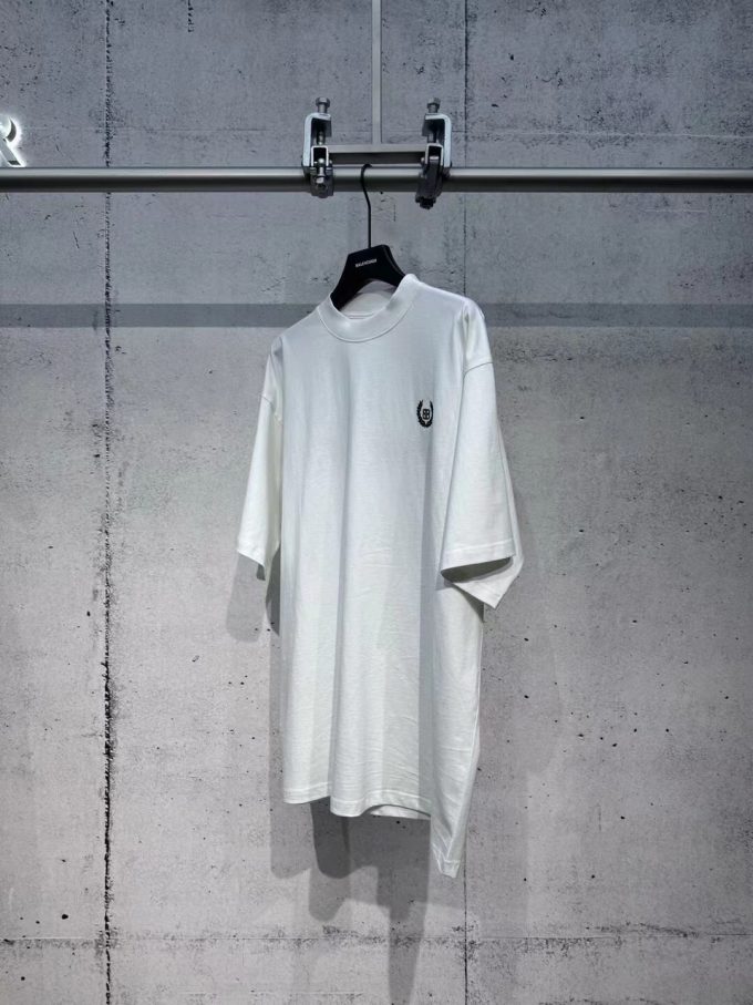 Balenciaga black and white short-sleeved