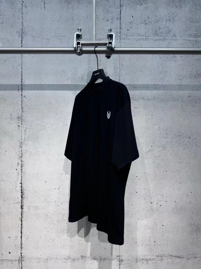 Balenciaga black and white short-sleeved