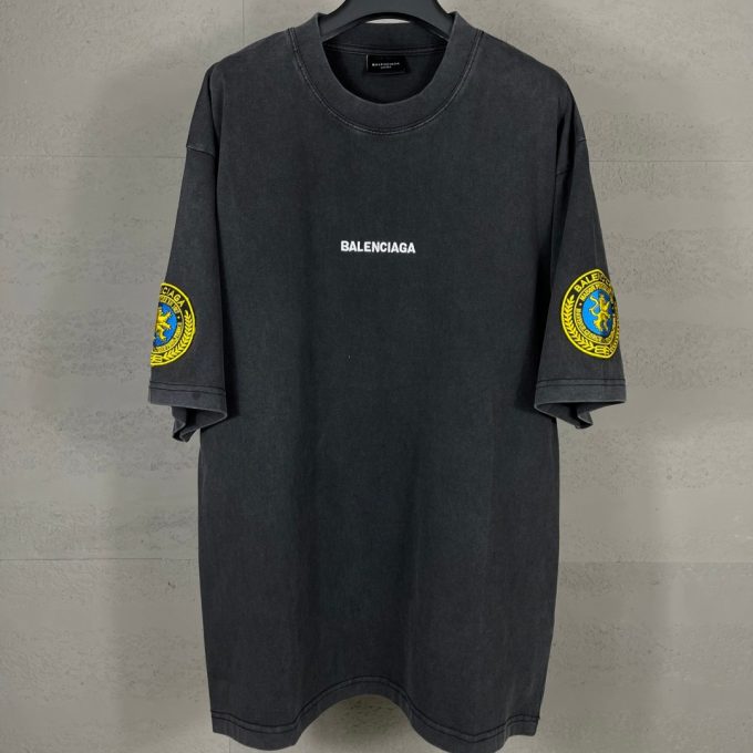 New Parisian short-sleeved shirt on the chest