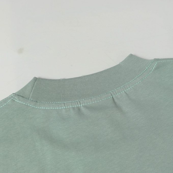 Balenciaga's white ink graffiti short-sleeved shirt is worn out