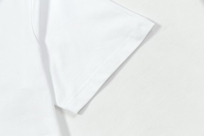 Dior round neck and short sleeves