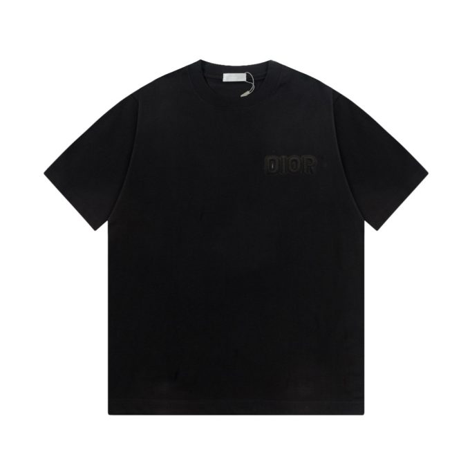 Dior round neck and short sleeves