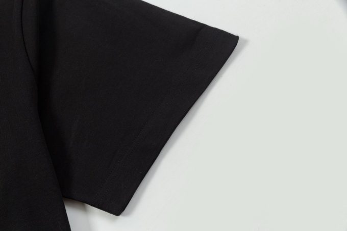 Dior round neck and short sleeves
