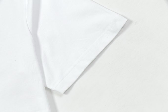 Dior round neck and short sleeves