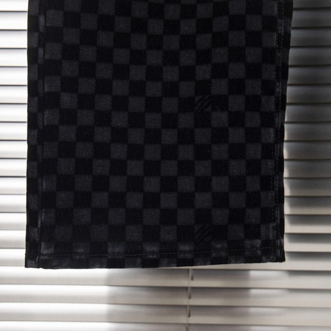 LV Louis Vuitton's 2025 new checkered flocked jeans