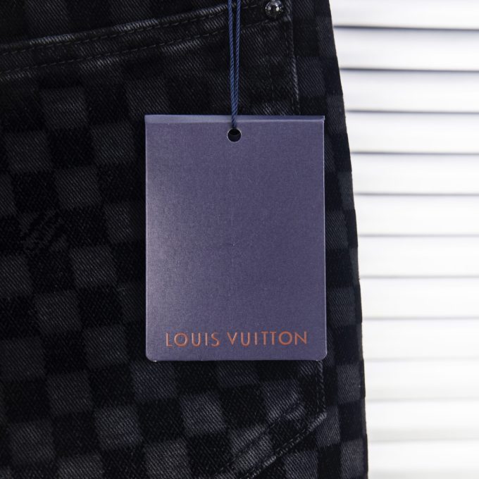 LV Louis Vuitton's 2025 new checkered flocked jeans