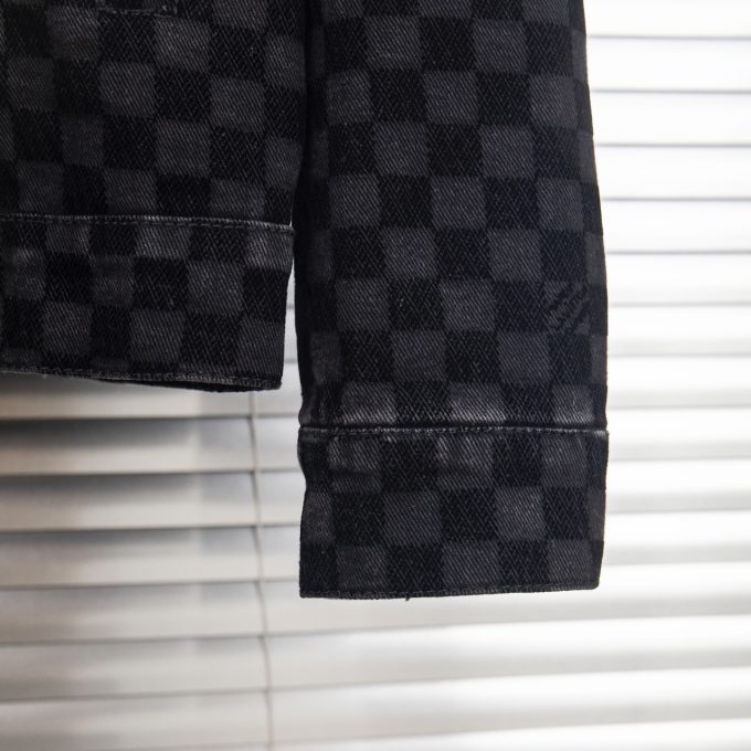 Louis Vuitton's 2025 new checkered flocked denim jacket