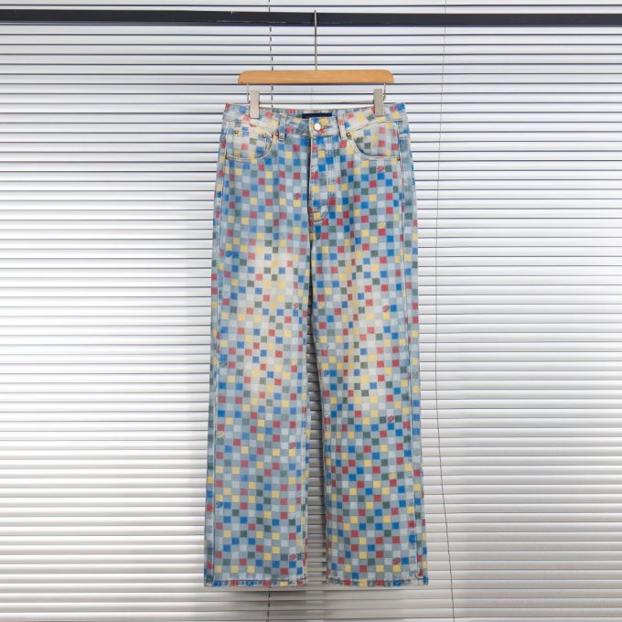 LV Louis Vuitton's 2025 new model of colorful checked jeans