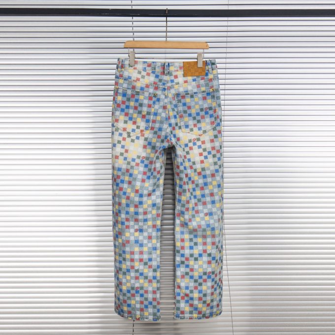 LV Louis Vuitton's 2025 new model of colorful checked jeans