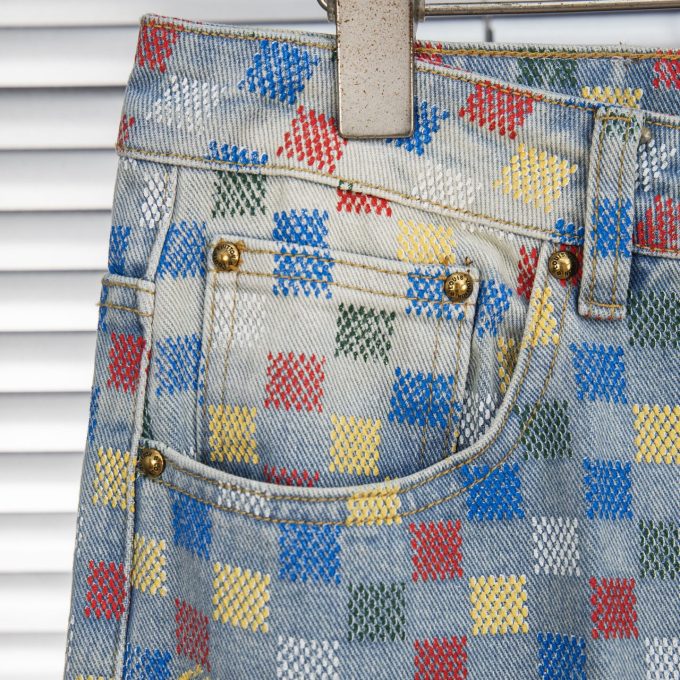 LV Louis Vuitton's 2025 new model of colorful checked jeans