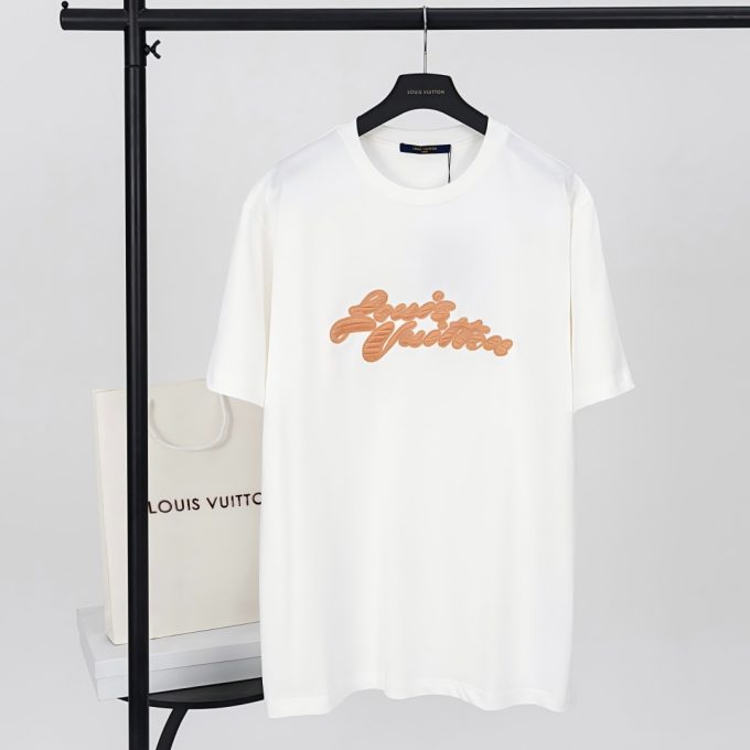 LV 25ss Artistic letter logo embroidered short-sleeved T-shirt