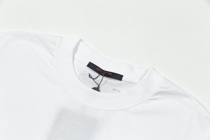 The new embroidered short-sleeved shirt from LV Lvjia