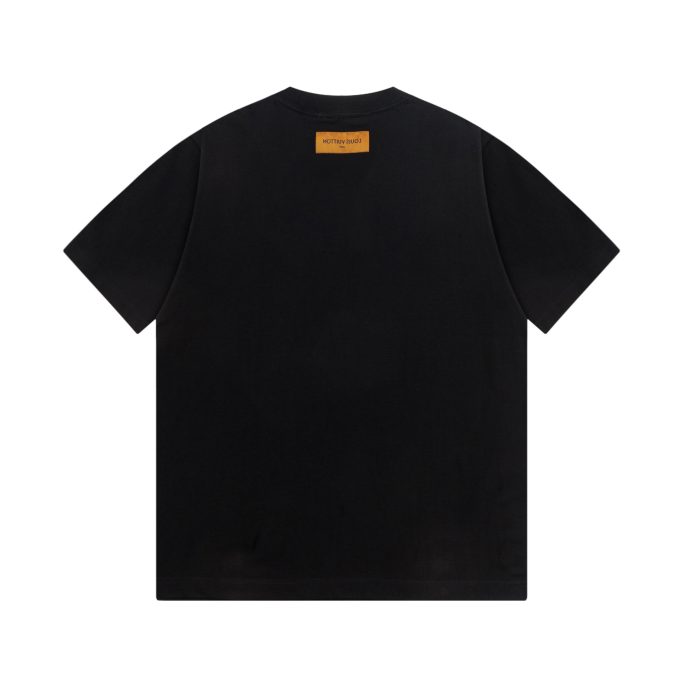 The new embroidered short-sleeved shirt from LV Lvjia