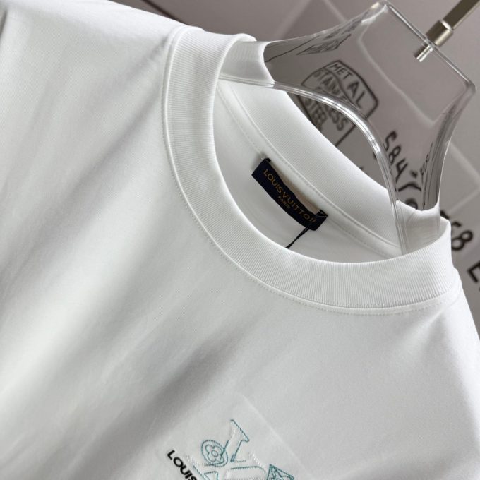 The new Louis Vuitton embroidered short-sleeved shirt