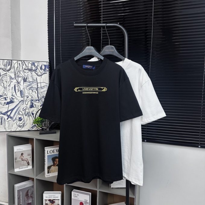 New Louis Vuitton short sleeves with letter embroidery