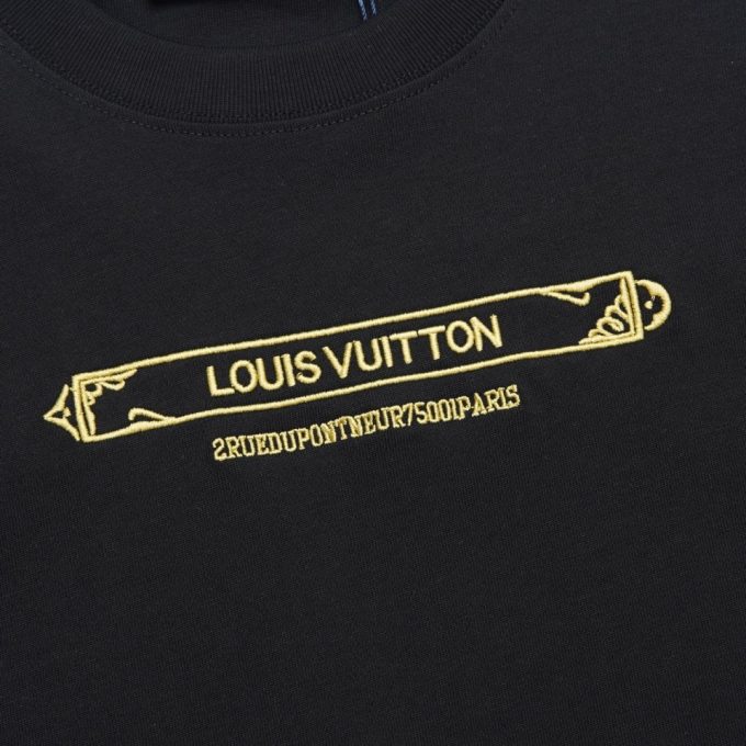 New Louis Vuitton short sleeves with letter embroidery