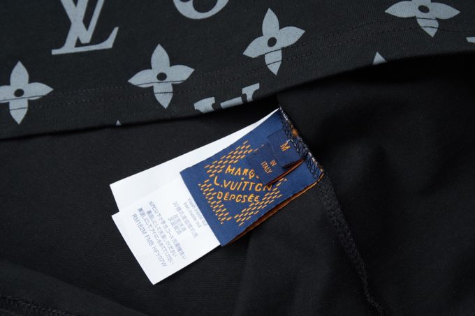 The new short-sleeved style of Louis LV