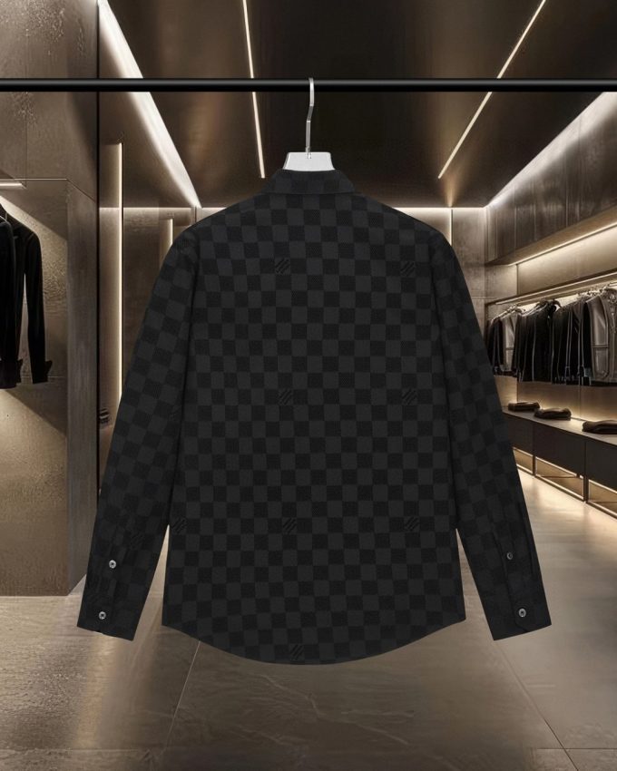 Long-sleeved Louis Vuitton shirts