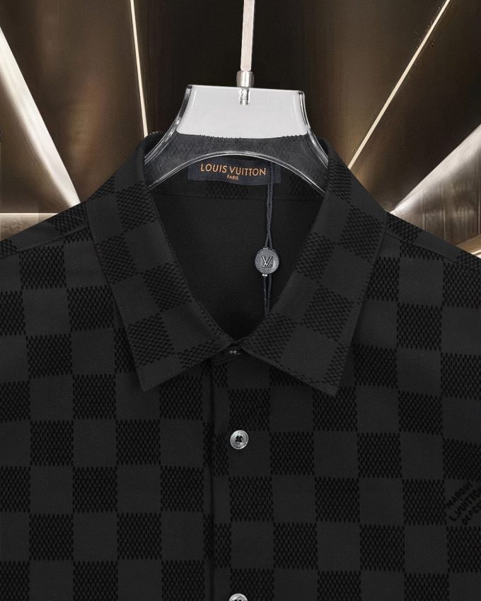 Long-sleeved Louis Vuitton shirts