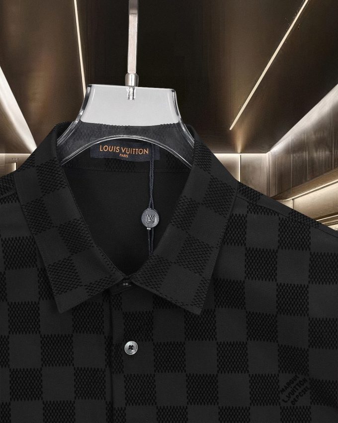 Long-sleeved Louis Vuitton shirts