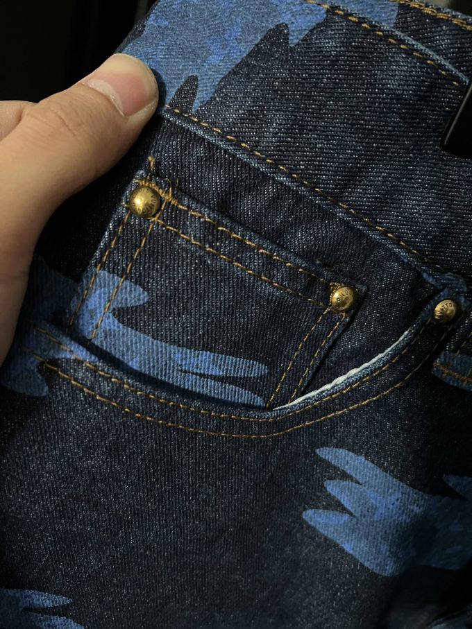 Louis printed with auspicious clouds cropped denim shorts