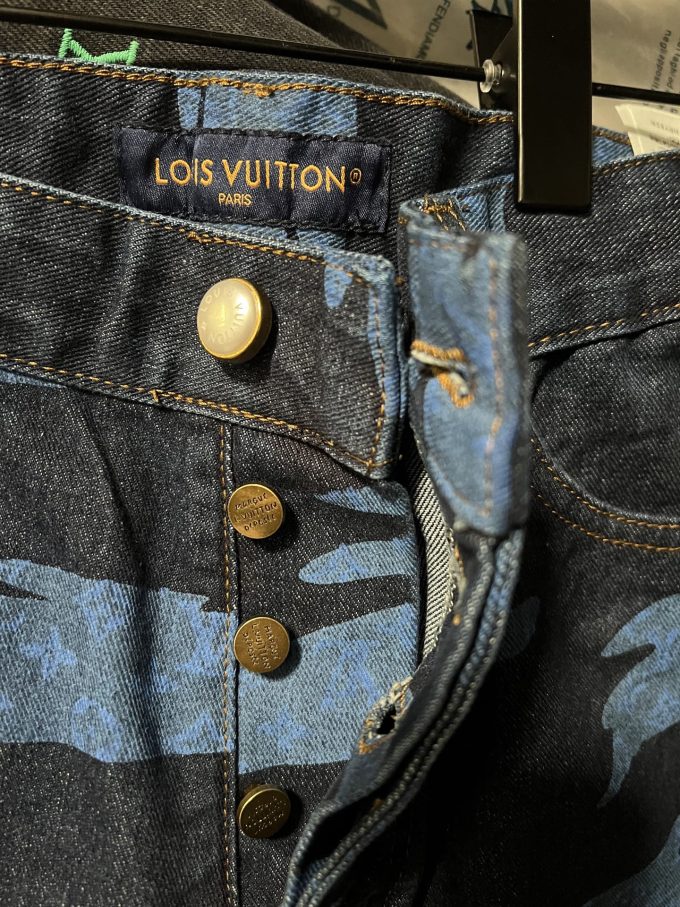 Louis printed with auspicious clouds cropped denim shorts