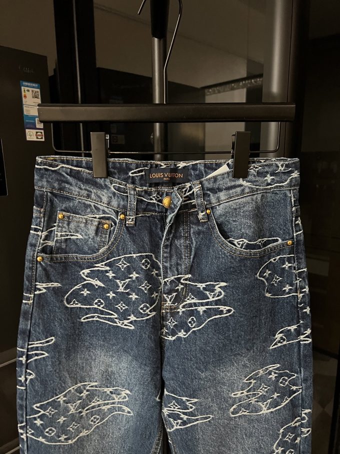 Louis Xiangyun embroidered Read jeans