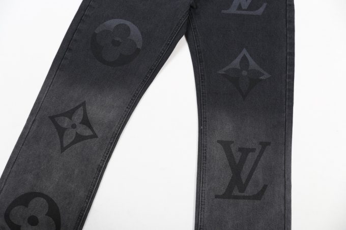 Louis Vuitton gradient print large logo black washed straight-leg heavy-duty jeans -