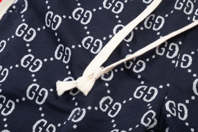 Gucci letter capri pants
