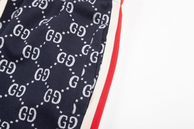 Gucci letter capri pants