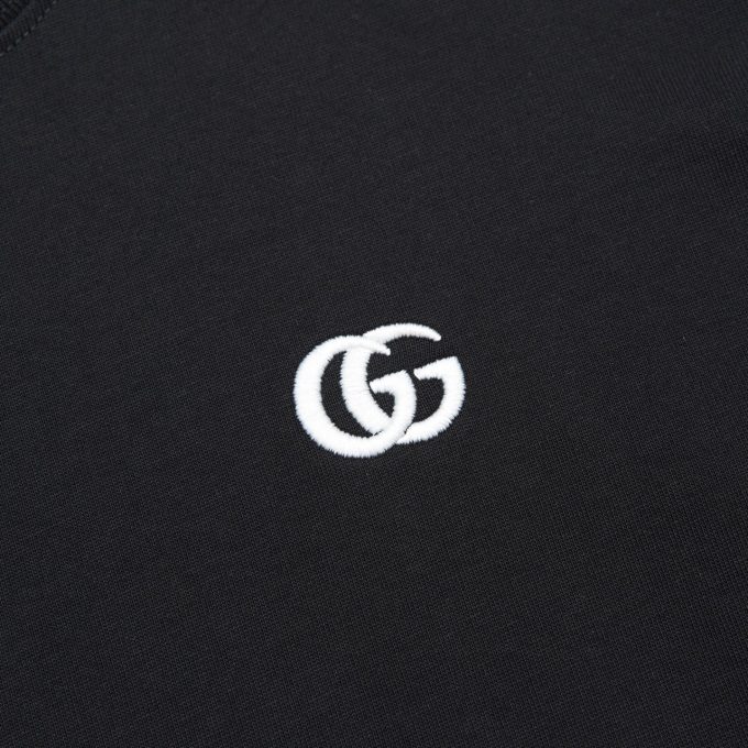 Gucci's official website's new Logo letter embroidered short sleeve
