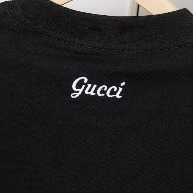 Gucci short-sleeved T-shirt with letter print embroidery and diamond embossing