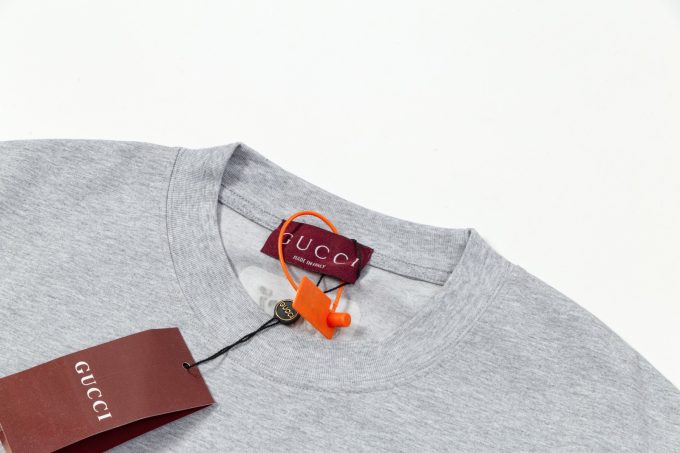 Gucci short-sleeved T-shirt with letter print embroidery and diamond embossing
