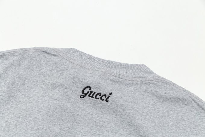 Gucci short-sleeved T-shirt with letter print embroidery and diamond embossing