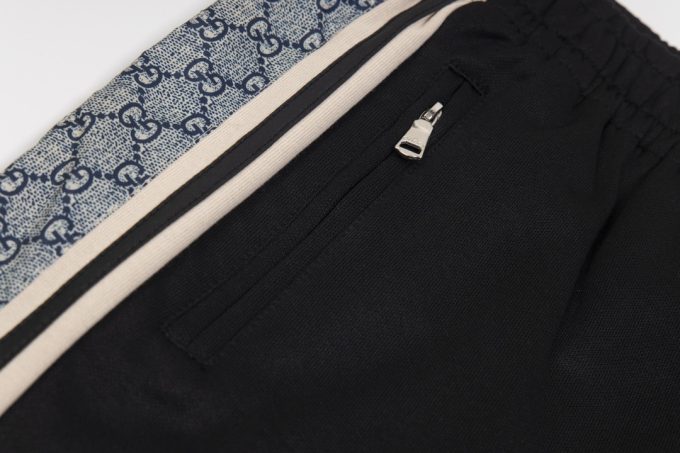Gucci's new snake-patterned shorts