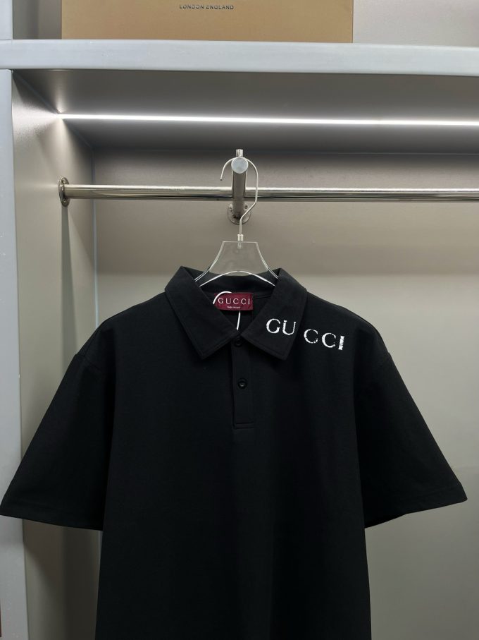 Gucci's new Polo shirt with counterpoint print