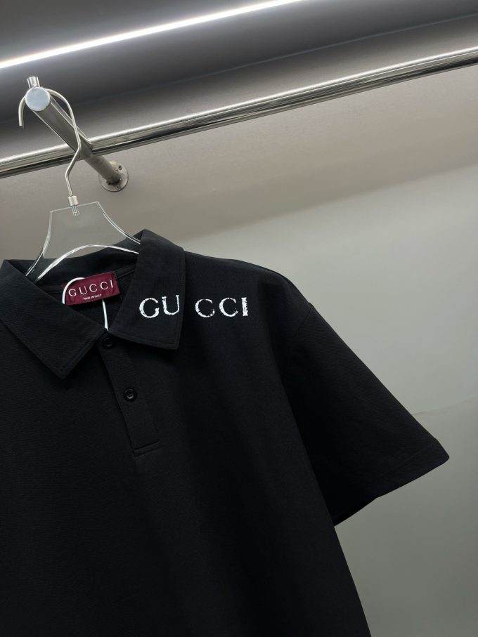 Gucci's new Polo shirt with counterpoint print
