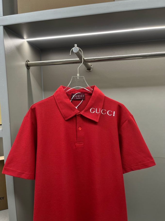 Gucci's new Polo shirt with counterpoint print