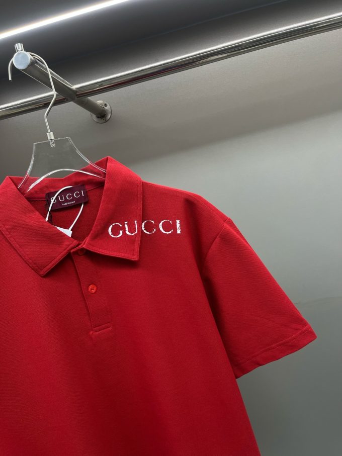 Gucci's new Polo shirt with counterpoint print