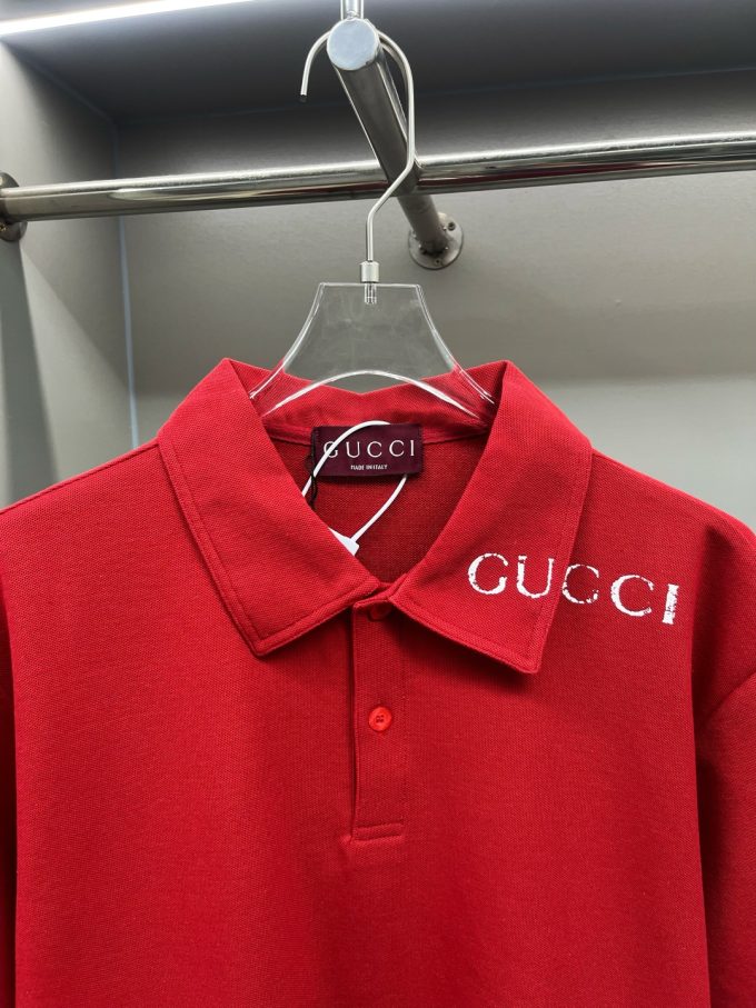 Gucci's new Polo shirt with counterpoint print