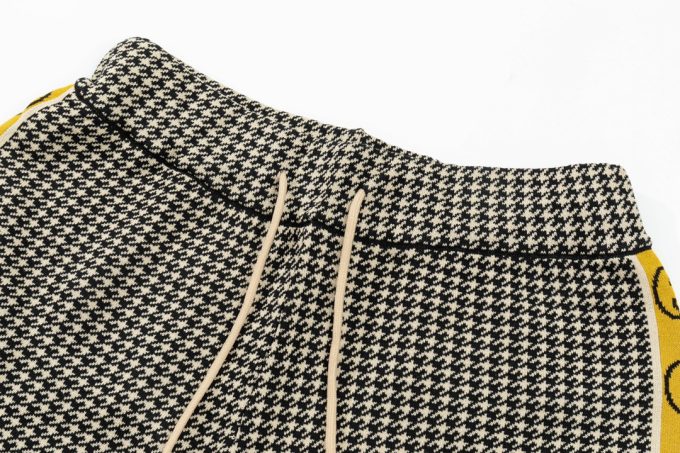 Gucci's new knitted shorts